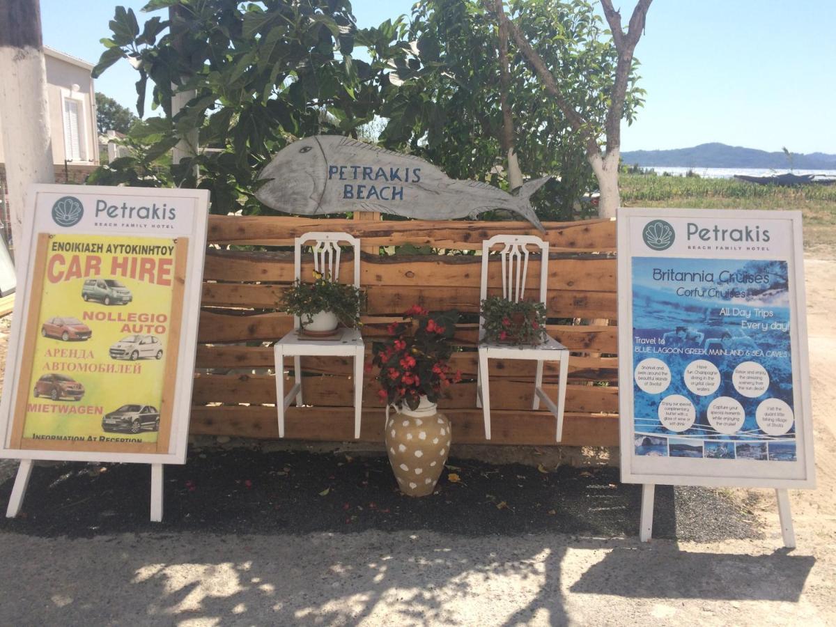 Petrakis Beach Lefkimmi  Luaran gambar