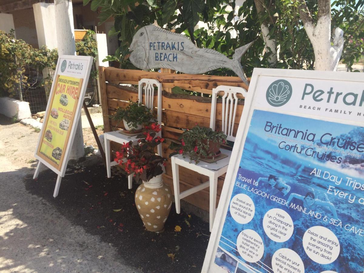 Petrakis Beach Lefkimmi  Luaran gambar