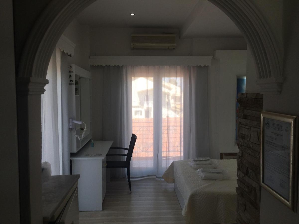 Petrakis Beach Lefkimmi  Luaran gambar