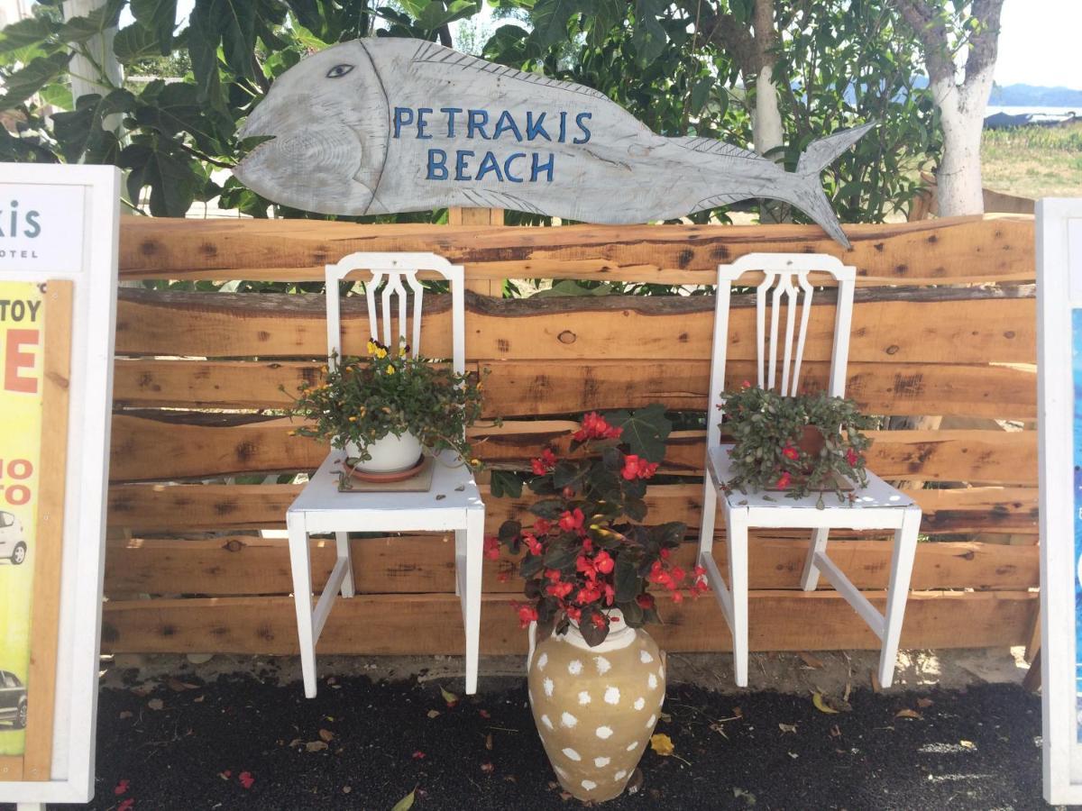 Petrakis Beach Lefkimmi  Luaran gambar