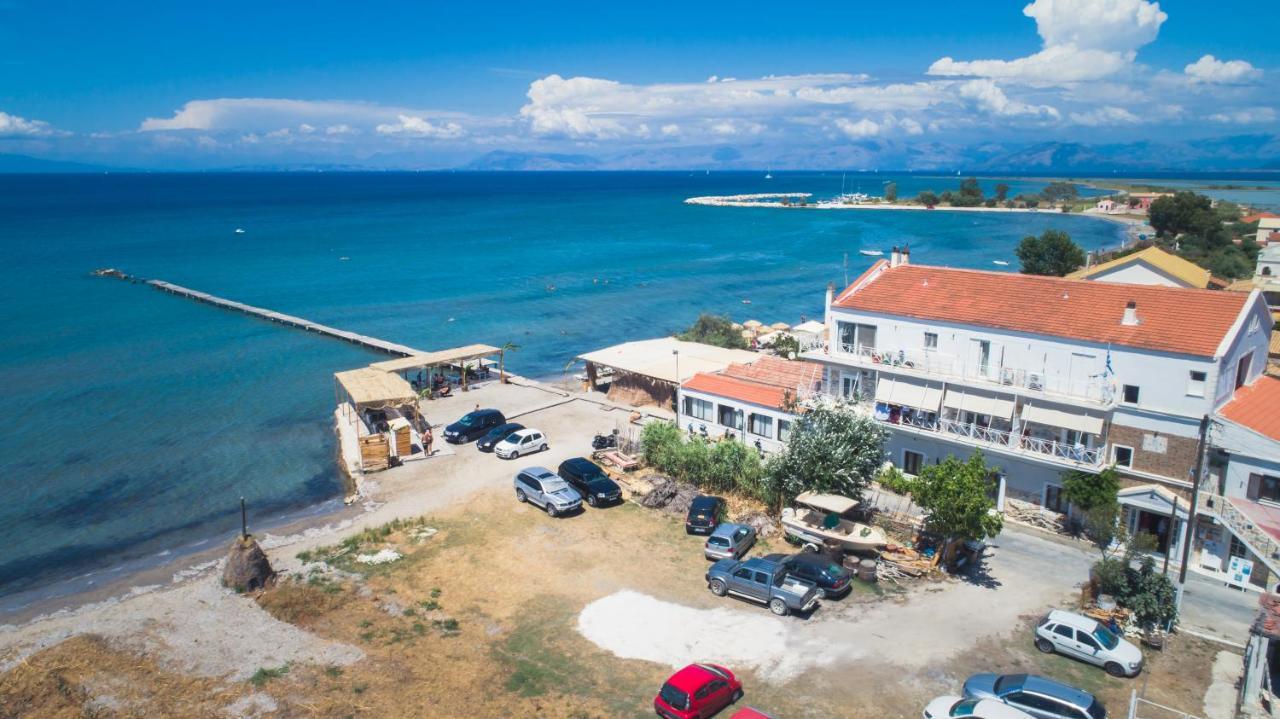 Petrakis Beach Lefkimmi  Luaran gambar