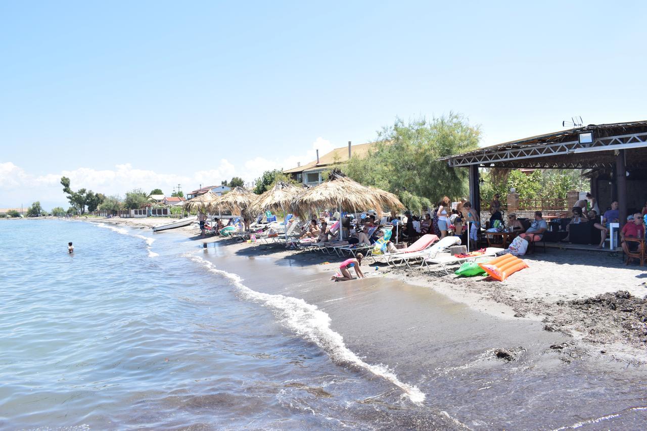 Petrakis Beach Lefkimmi  Luaran gambar